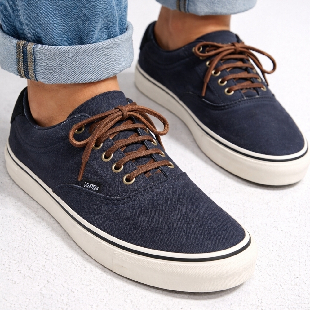Vans off the Wall duck sneakers M 10.5 W12‎